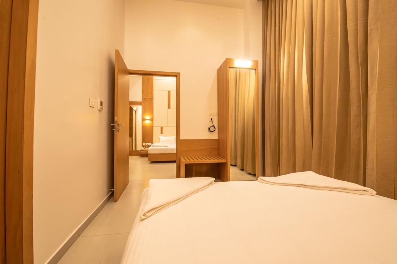 Rathna Residency - Near Us Consulate Otel Chennai Dış mekan fotoğraf