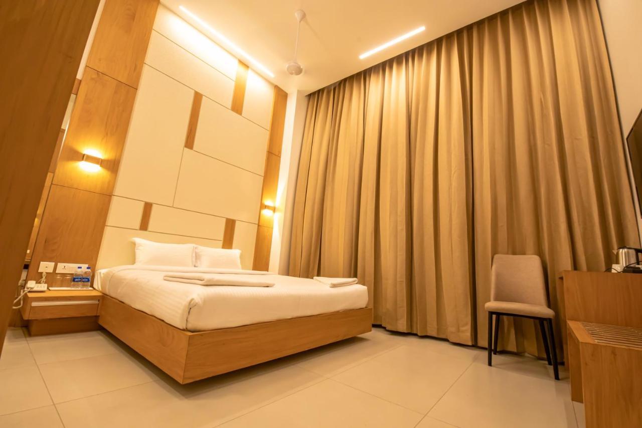 Rathna Residency - Near Us Consulate Otel Chennai Dış mekan fotoğraf