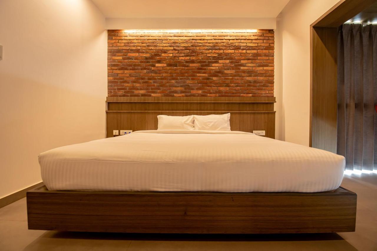 Rathna Residency - Near Us Consulate Otel Chennai Dış mekan fotoğraf