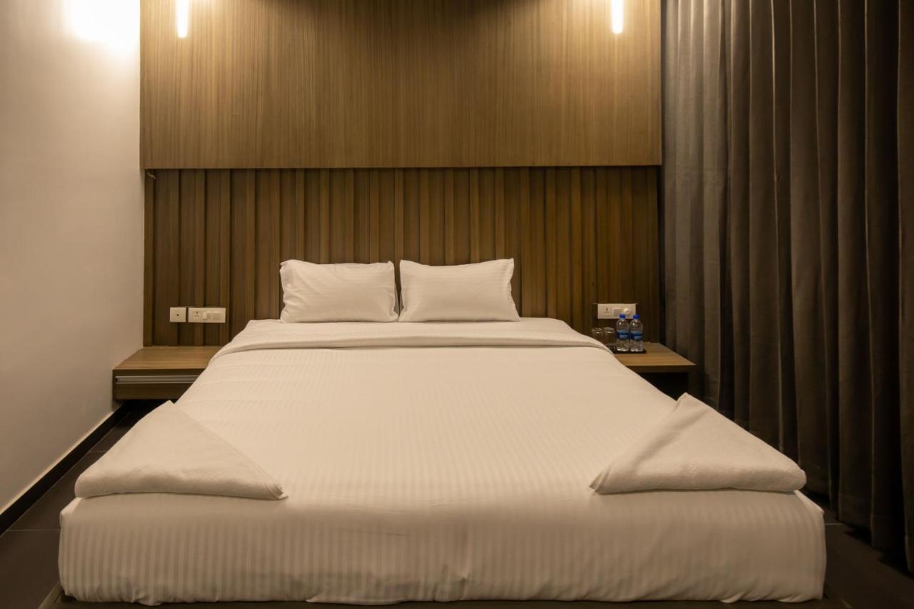 Rathna Residency - Near Us Consulate Otel Chennai Dış mekan fotoğraf